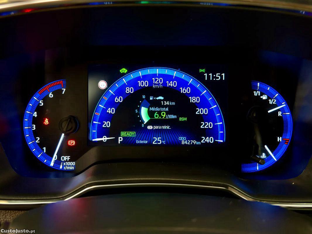 Toyota Corolla 1.8 Hybrid Exclusive — fotografia 13