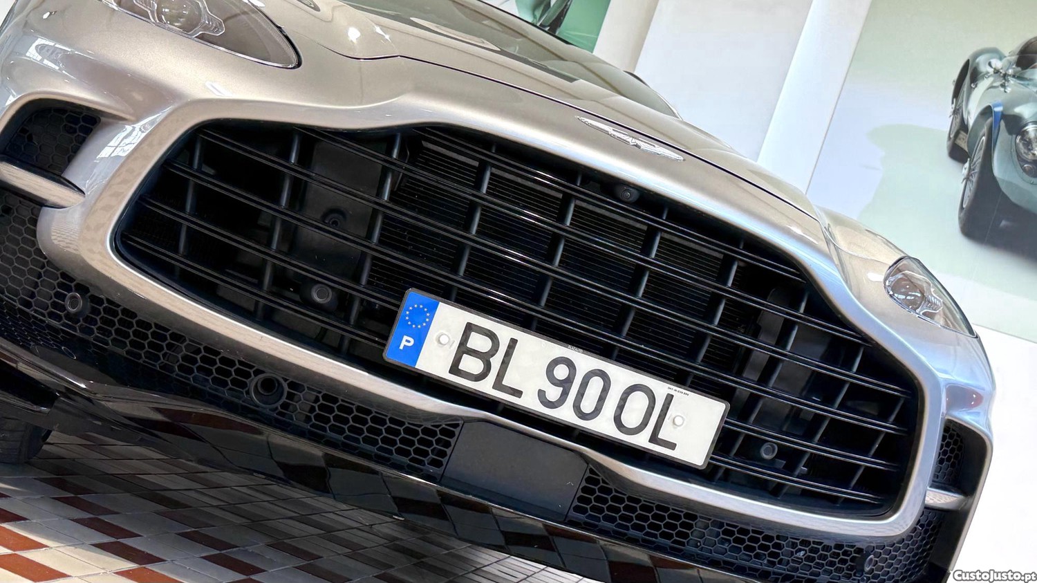 Aston Martin DB X 707 — fotografia 20