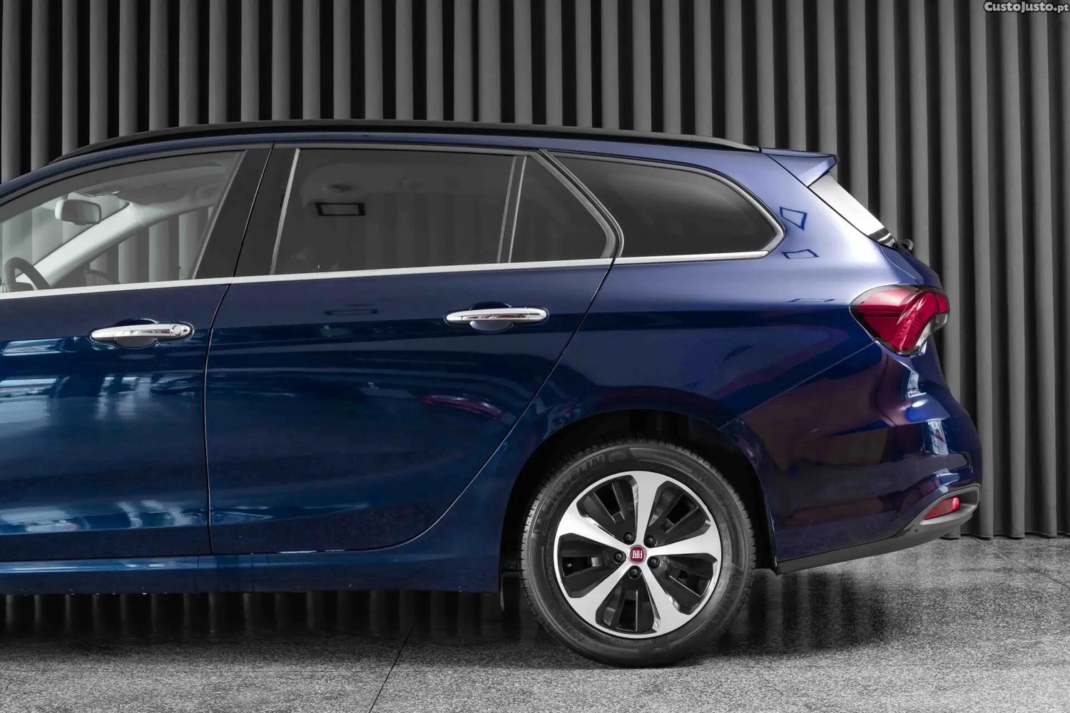 Fiat Tipo 1.6 M-Jet Lounge — fotografia 21
