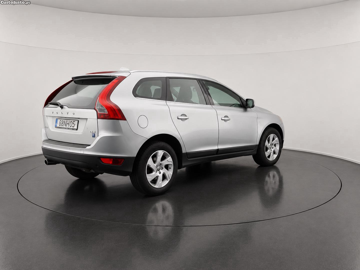 Volvo XC 60 2.0 OCEAN RACE — fotografia 13