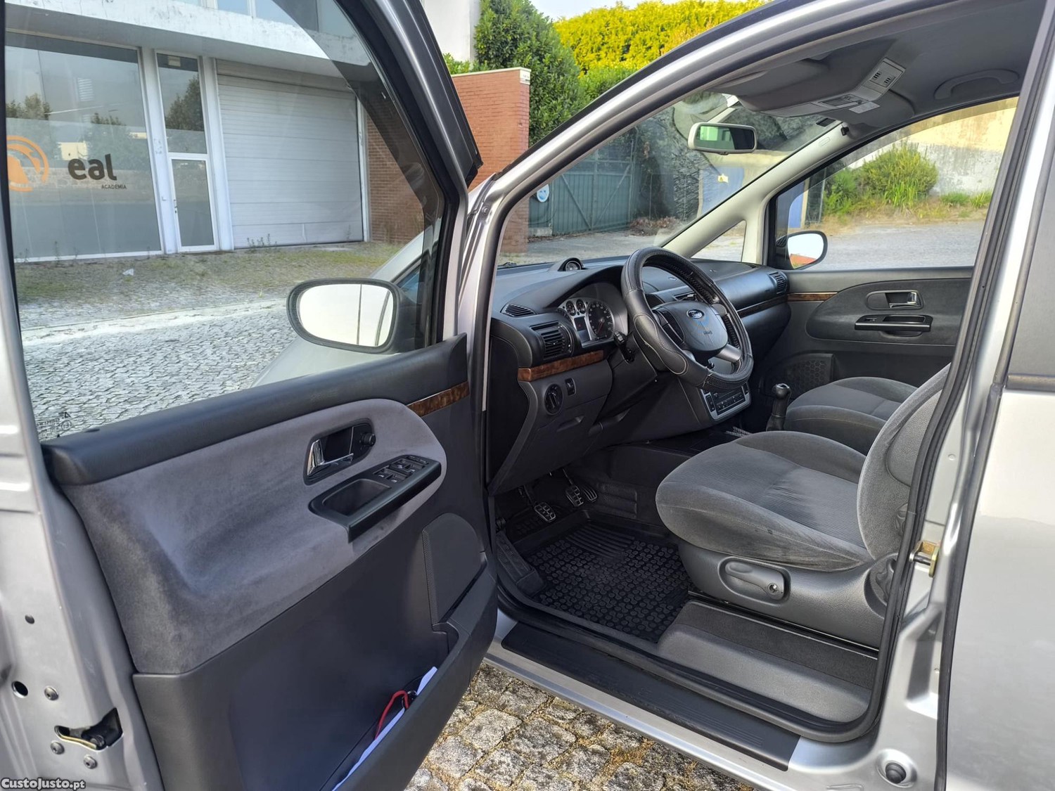 Ford Galaxy 1.9 TDI- 130CV- CX 6 velocidades — fotografia 6