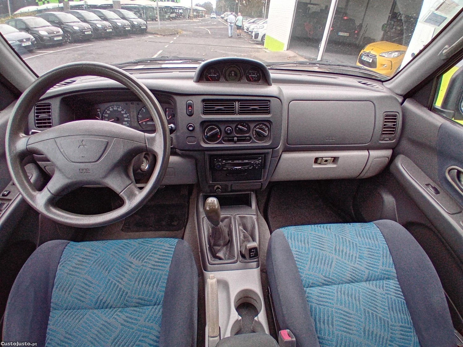Mitsubishi Pajero SportWagon 2.5 TD 4x4 — fotografia 5