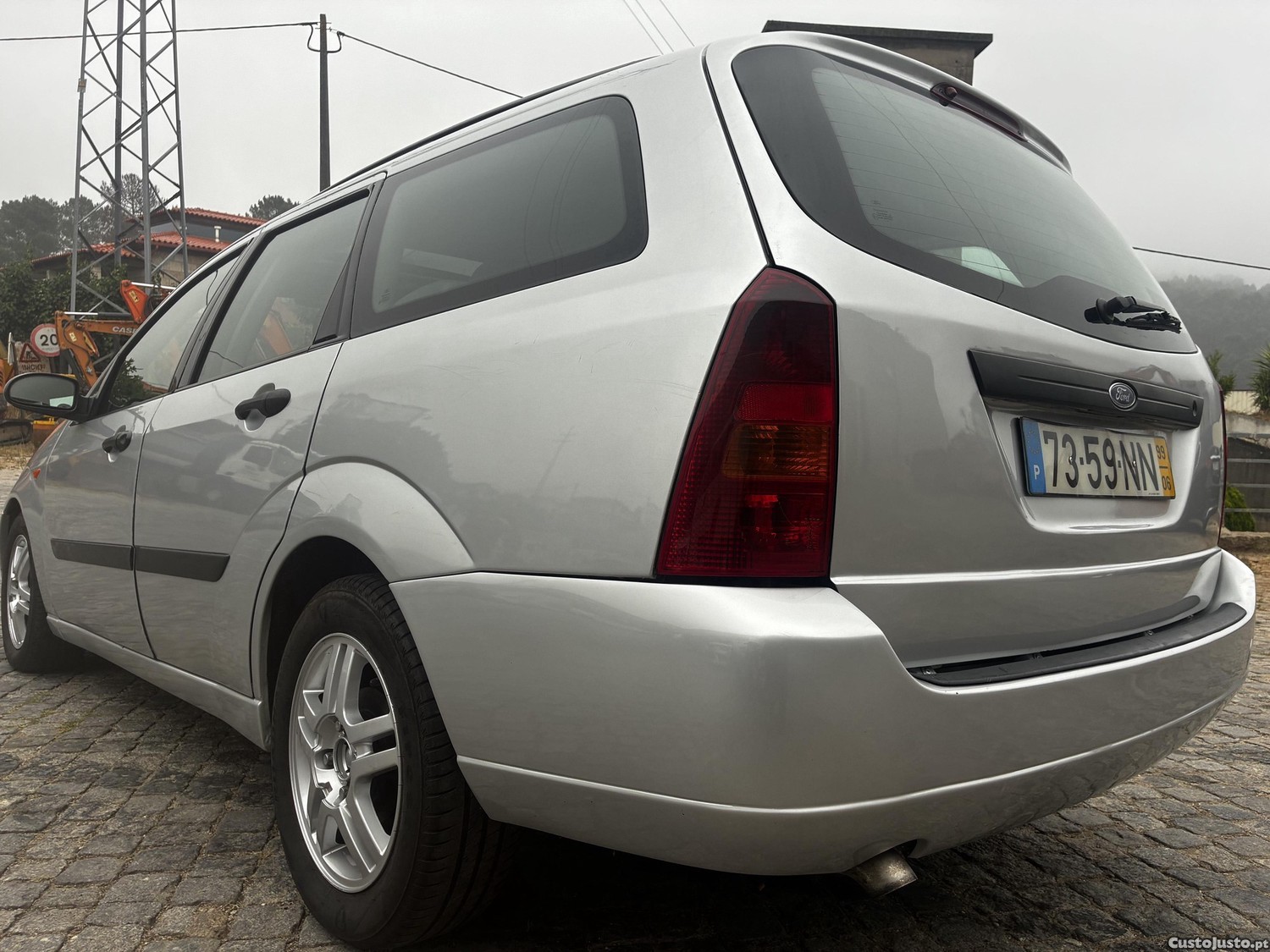 Ford Focus 1.8 TDDI — fotografia 7
