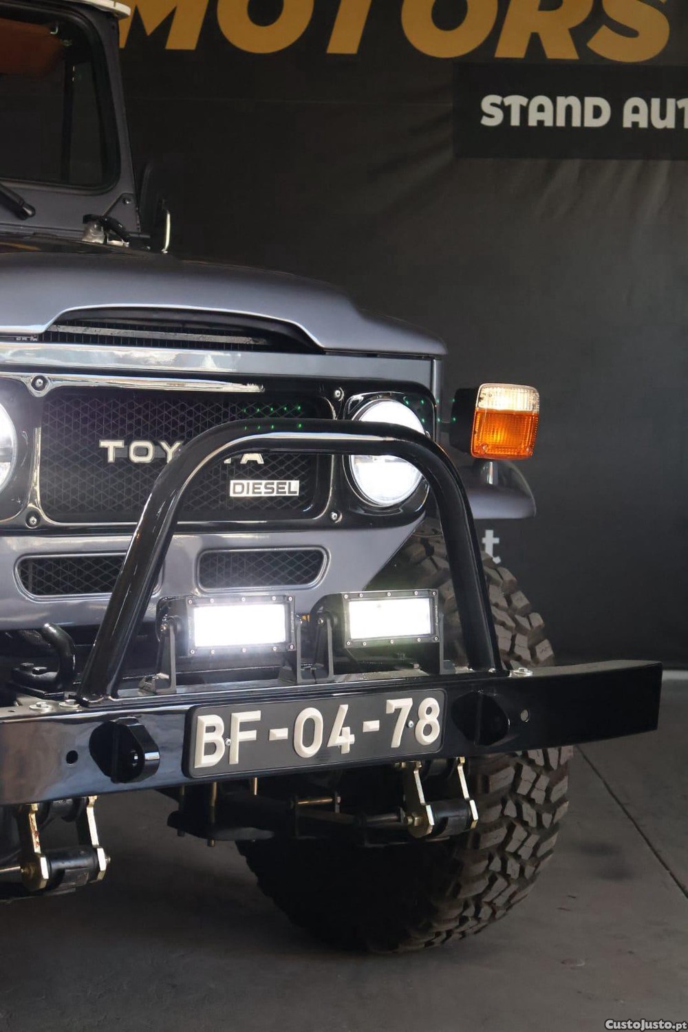 Toyota Land Cruiser 4 WHEEL DRIVE — fotografia 5