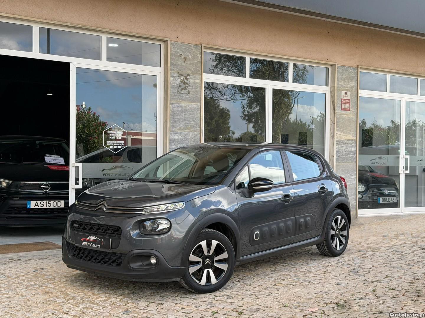 Citroën C3 1.2 PureTech Shine — fotografia 11