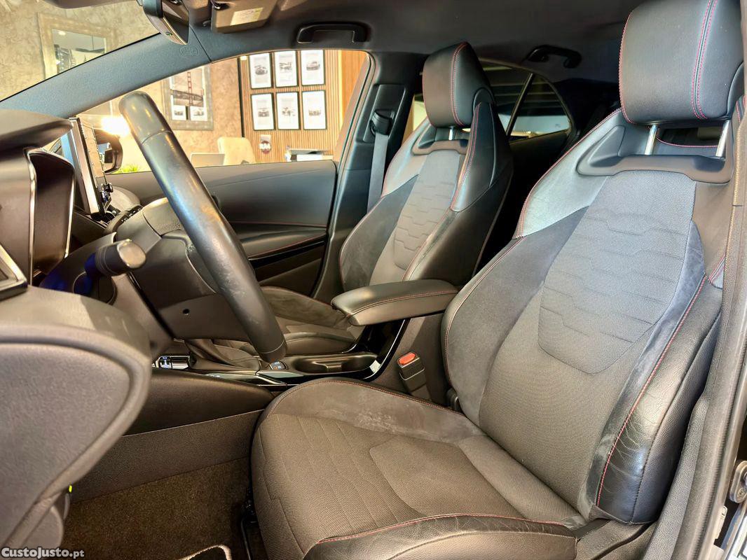 Toyota Corolla 1.8 Hybrid Exclusive — fotografia 11