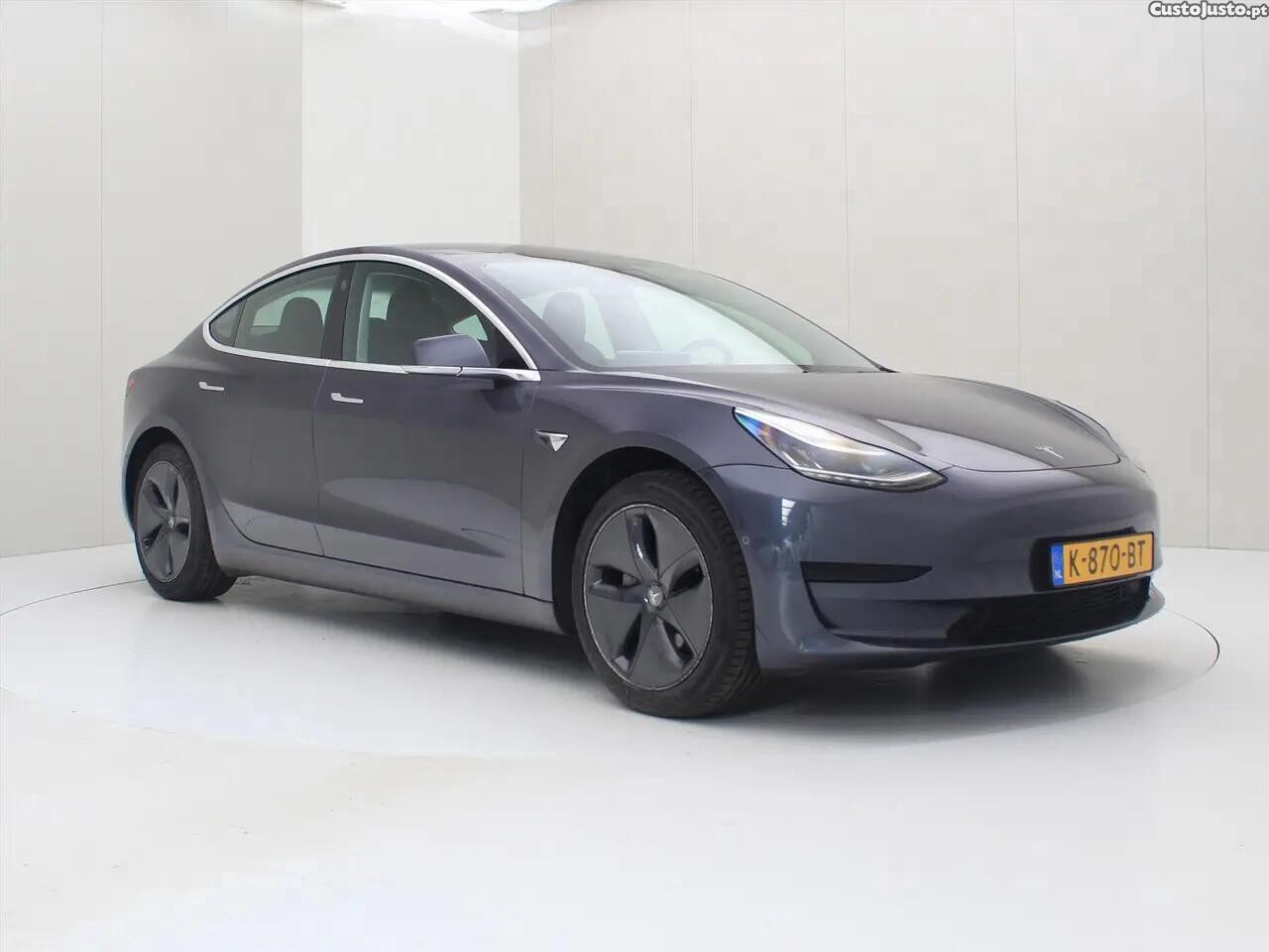Tesla Model 3 Standard Range Plus RWD — fotografia 18