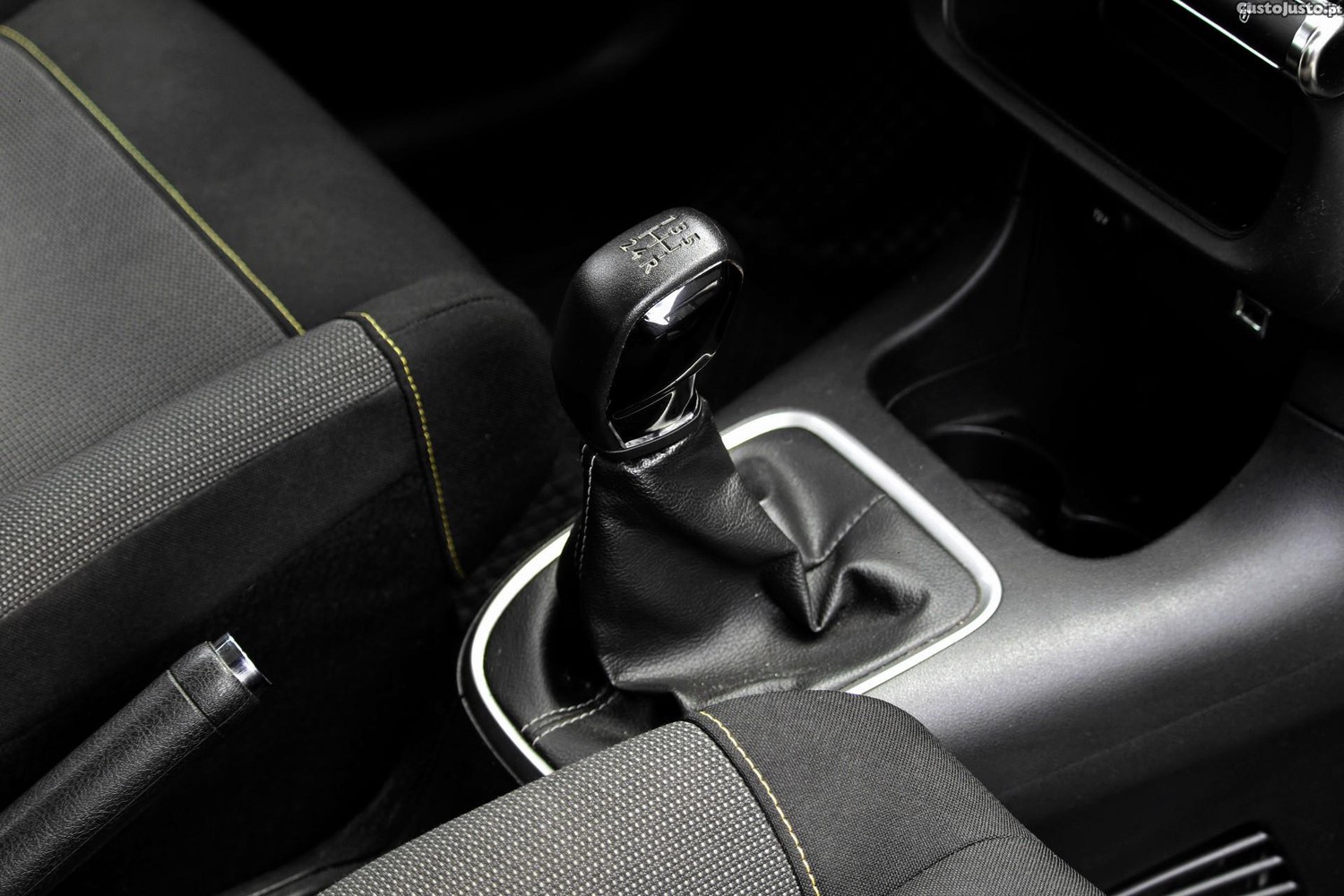 Citroën C3 1.2 PureTech C-Series — fotografia 13