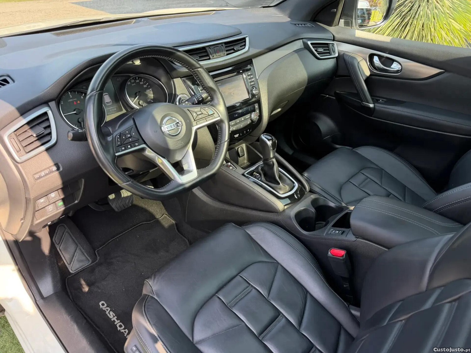 Nissan Qashqai 1.6 dCi Tekna Premium Pele Preta Xtronic — fotografia 30