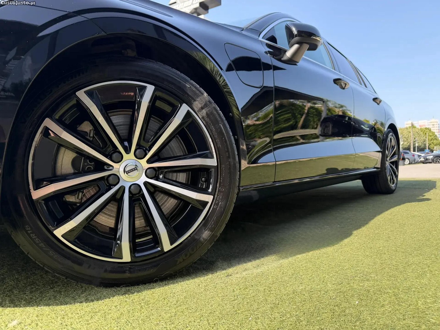 Volvo V60 2.0 T6 AWD TE Essential — fotografia 25