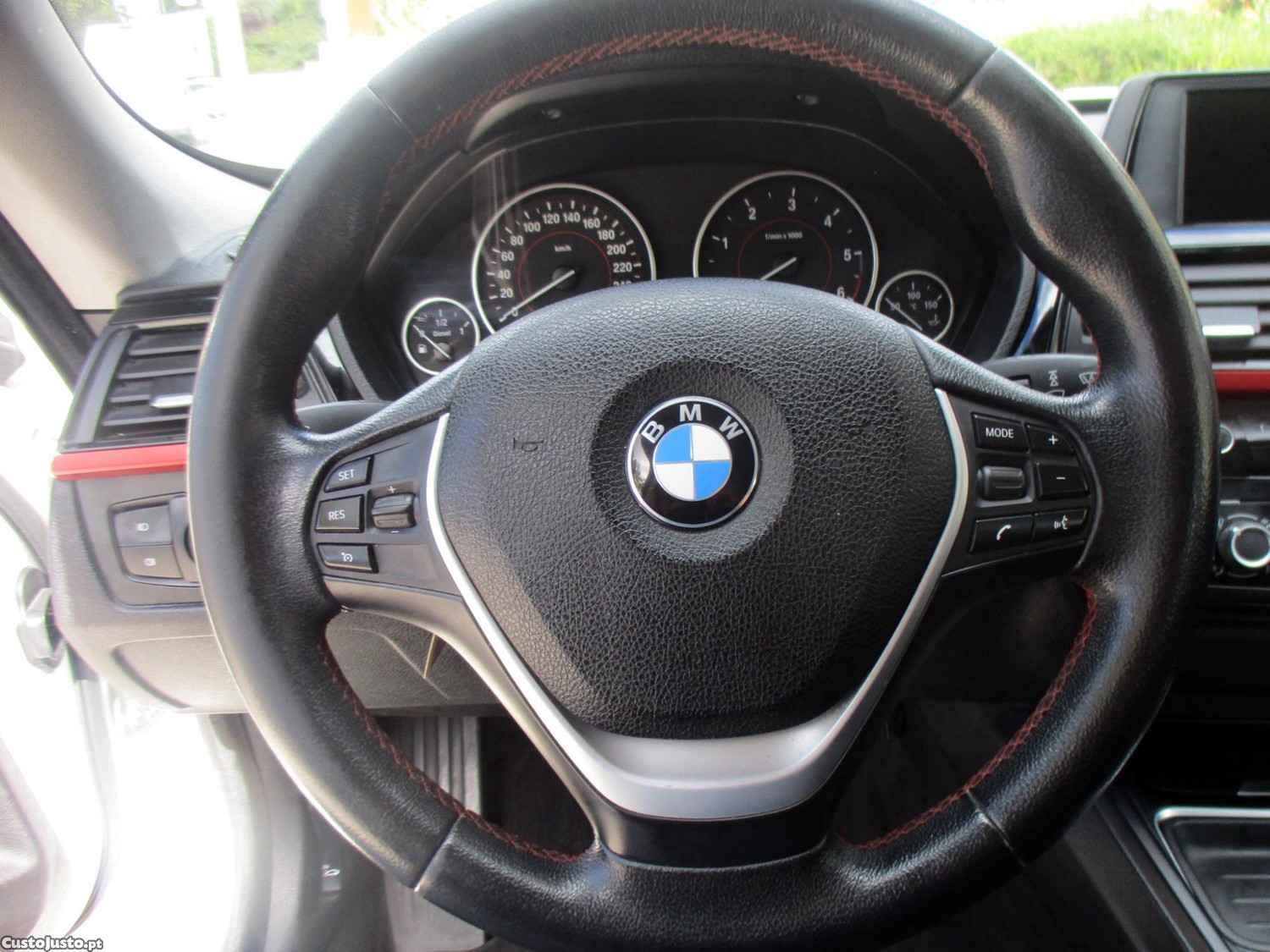 BMW 318 d GT Auto Sport . — fotografia 14
