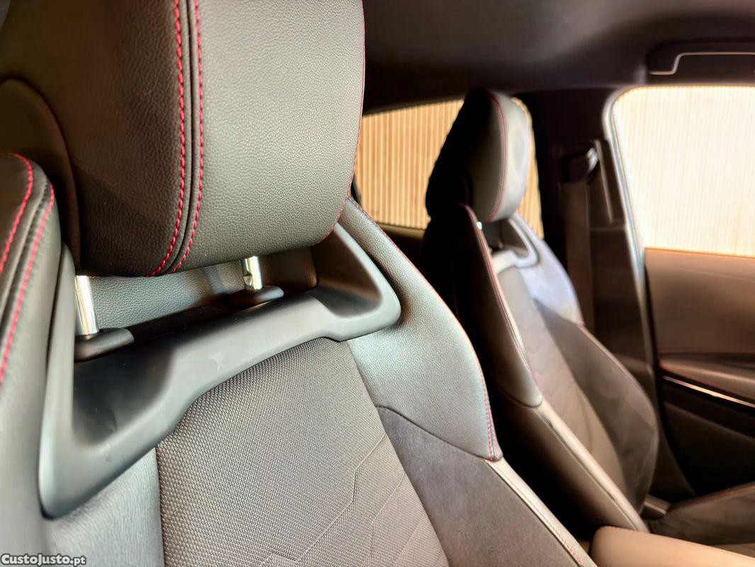 Toyota Corolla 1.8 Hybrid Exclusive — fotografia 4