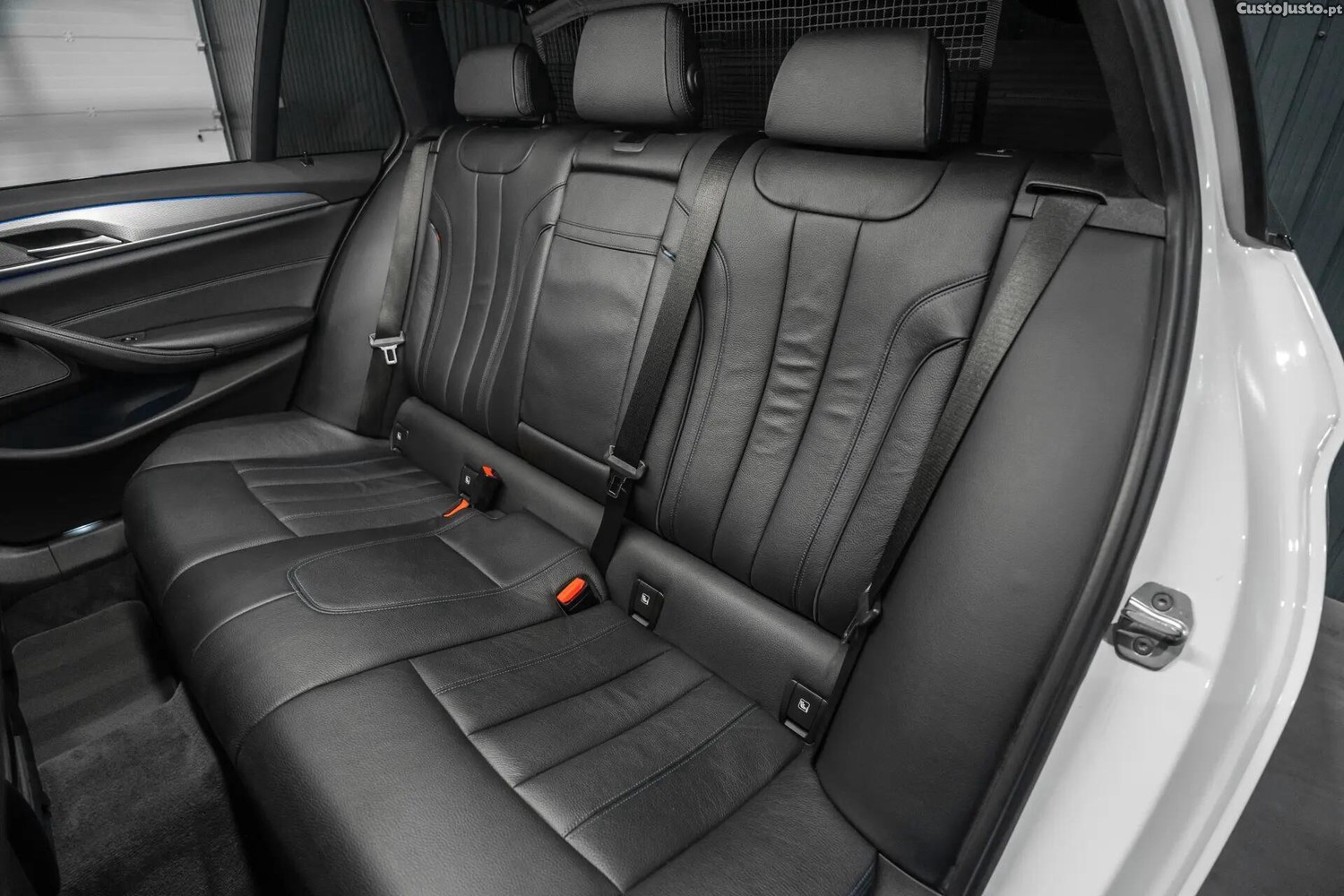 BMW 520 d Pack M Auto — fotografia 2