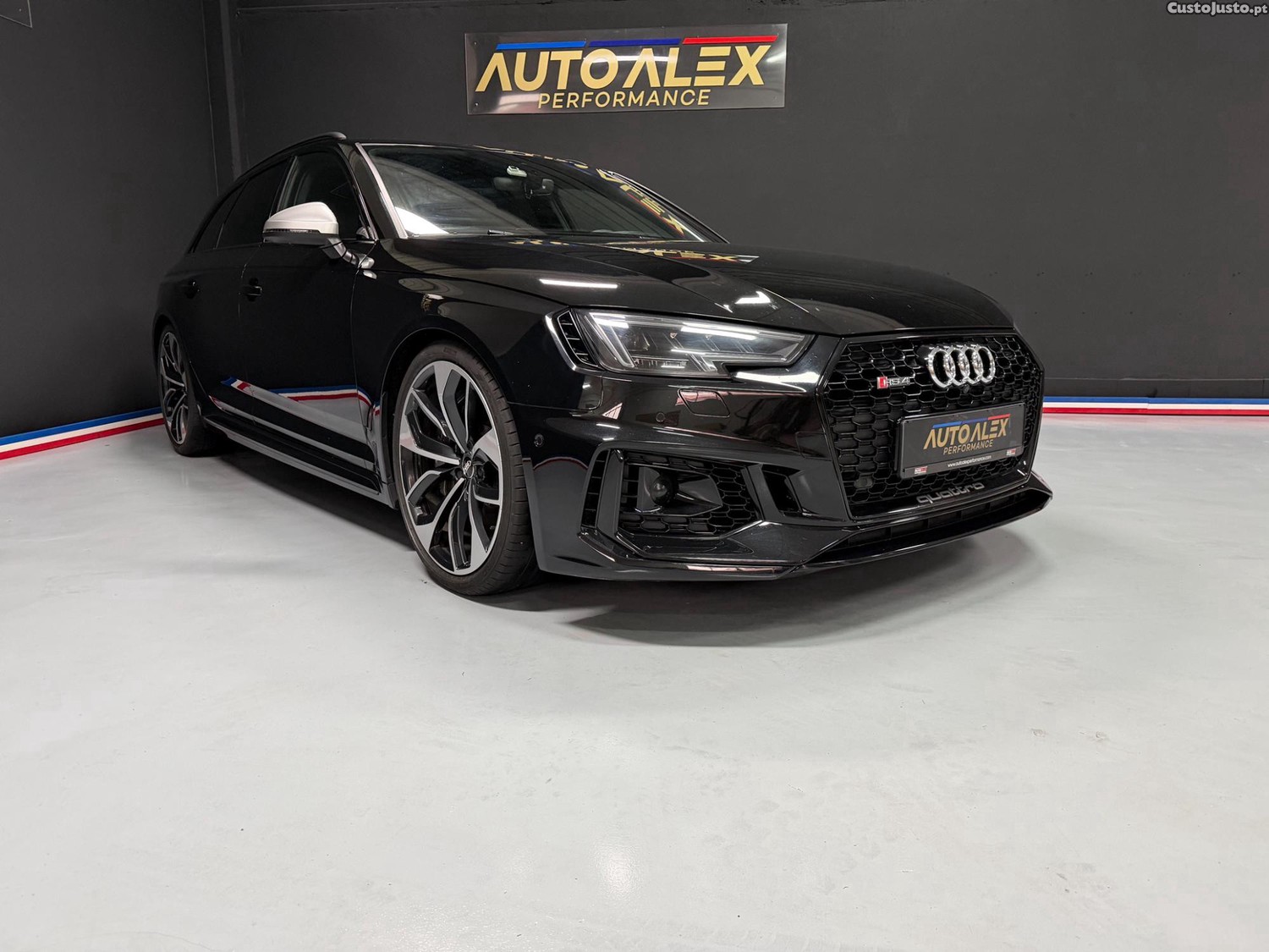 Audi RS4 Avant — fotografia 16