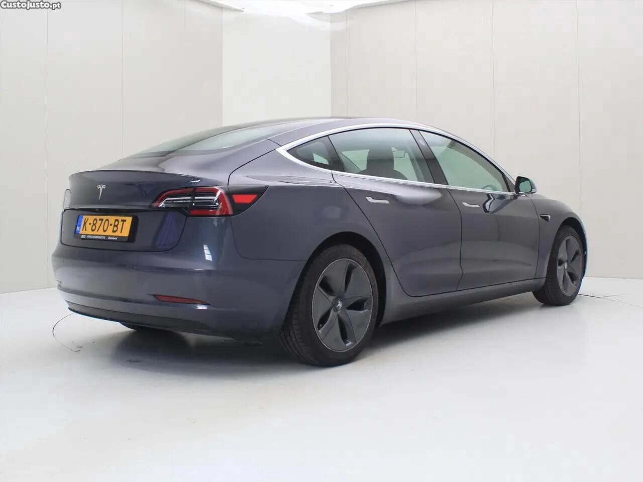Tesla Model 3 Standard Range Plus RWD — fotografia 17