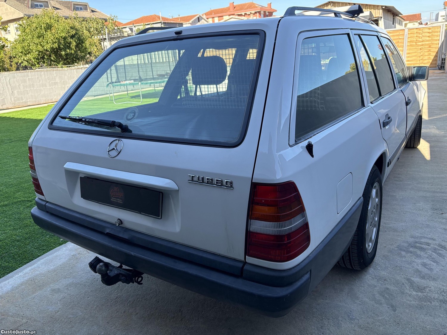 Mercedes-Benz 250 Diesel — photo 2