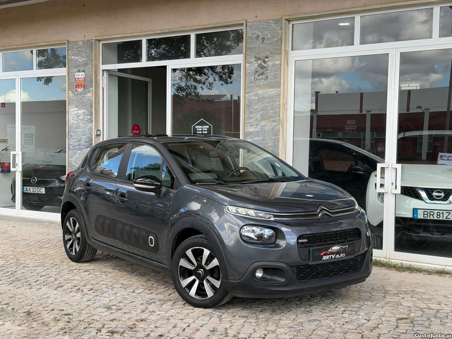 Citroën C3 1.2 PureTech Shine — fotografia 9