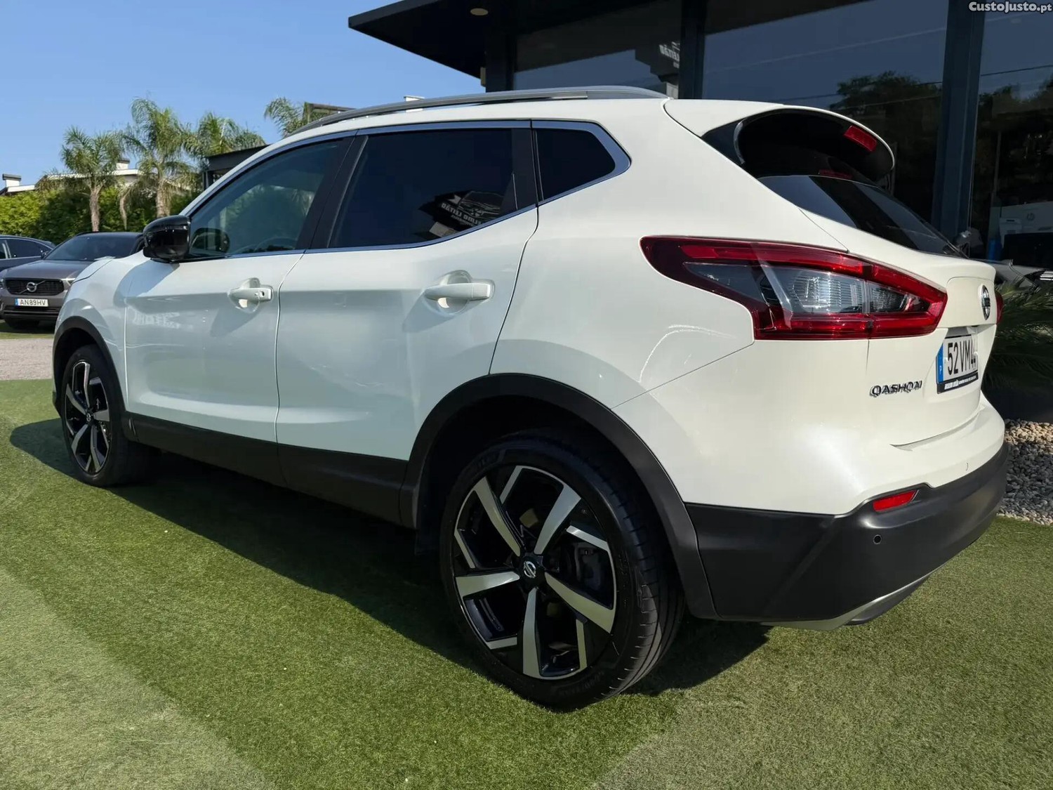 Nissan Qashqai 1.6 dCi Tekna Premium Pele Preta Xtronic — fotografia 18