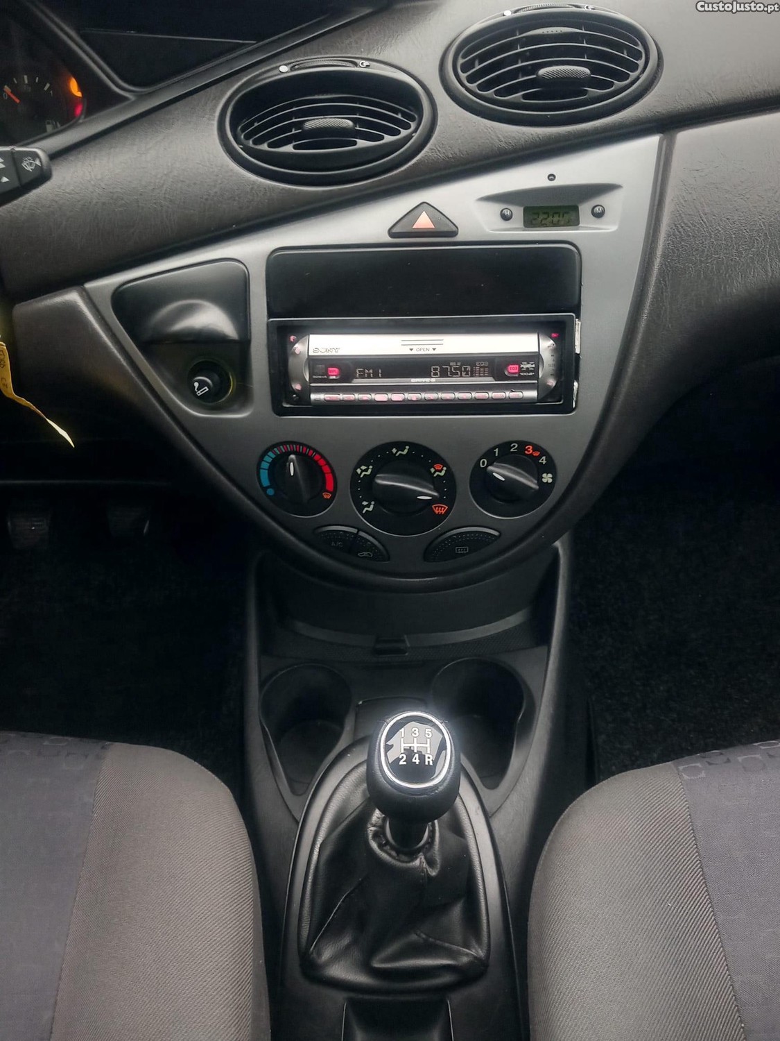 Ford Focus 1.4 Ambiente — fotografia 6