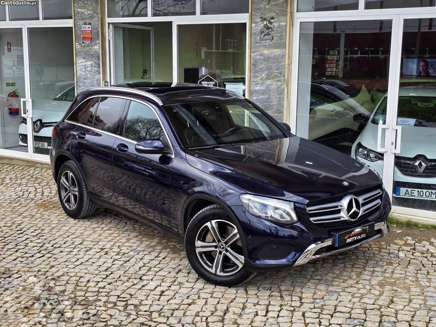 Mercedes-Benz GLC 250 d Exclusive 4-Matic — fotografia 23