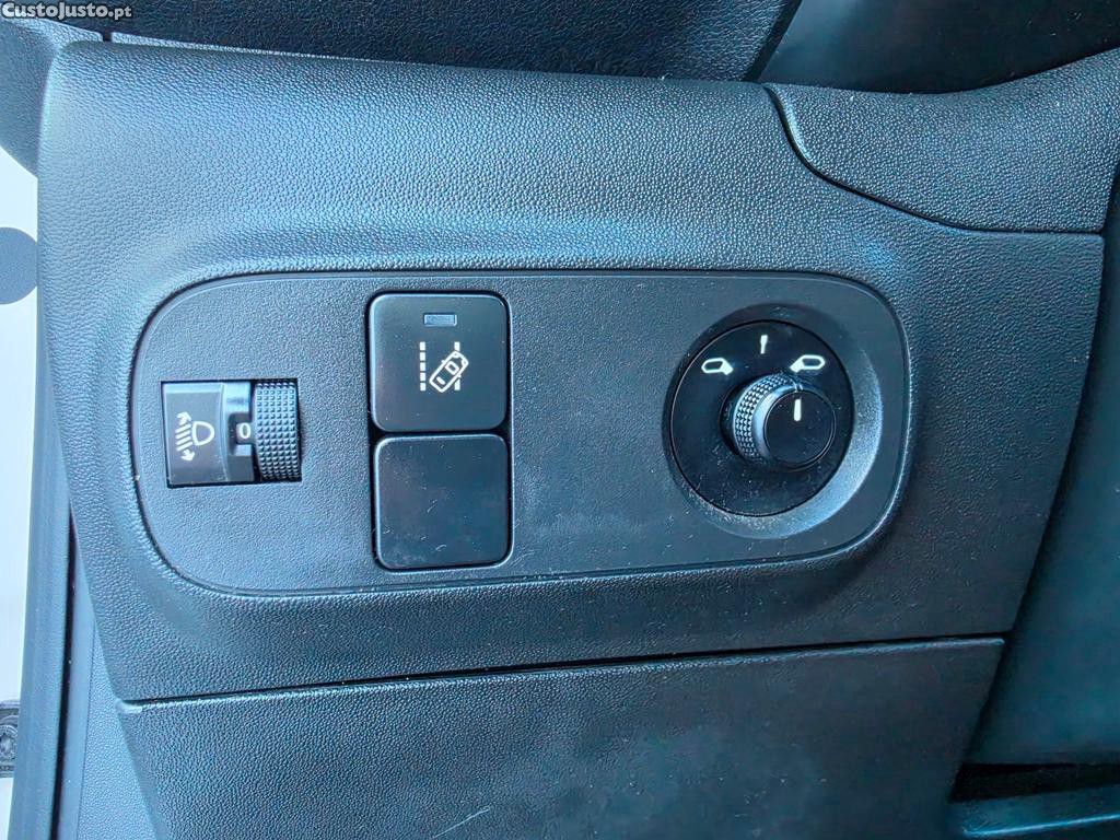 Citroën C3 1.2Vti 82Cv 70.000Km Feel 11/2017 — fotografia 3