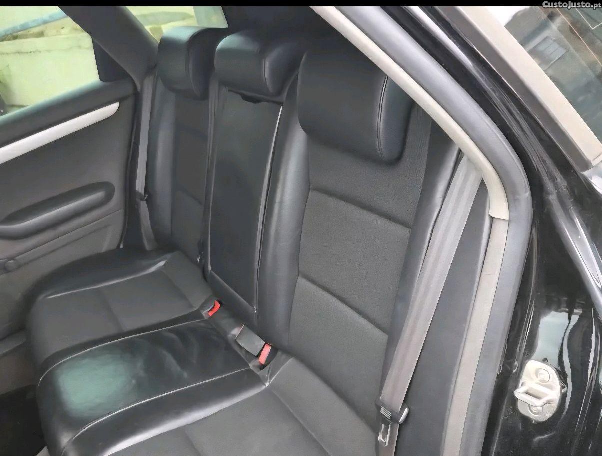 Audi A4 b6 1.9 tdi 130 cv — fotografia 5