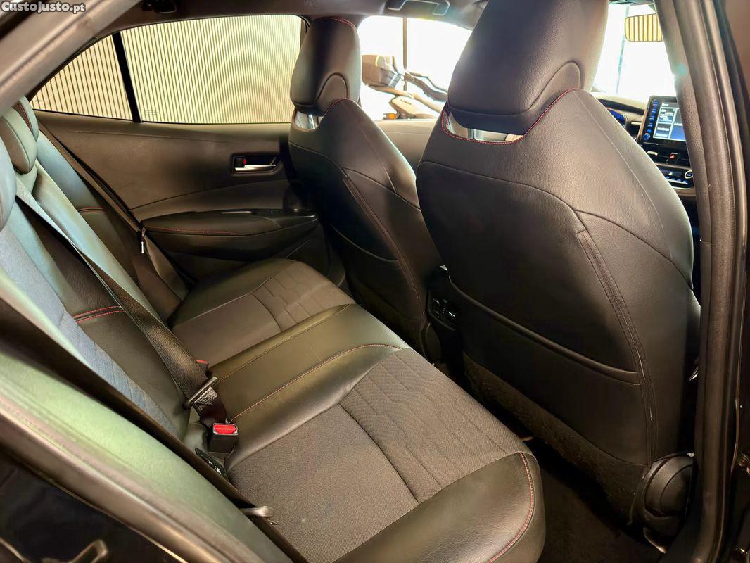 Toyota Corolla 1.8 Hybrid Exclusive — fotografia 7