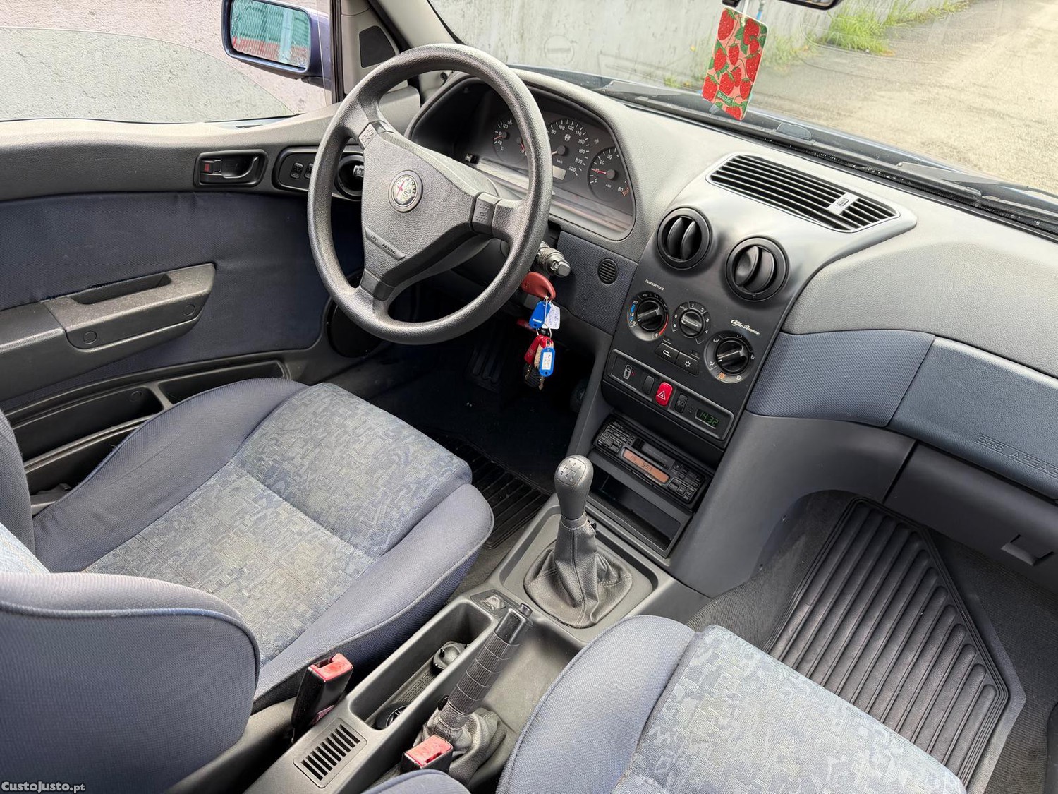 Alfa Romeo 145 1.4 Twin Sparkt — fotografia 8