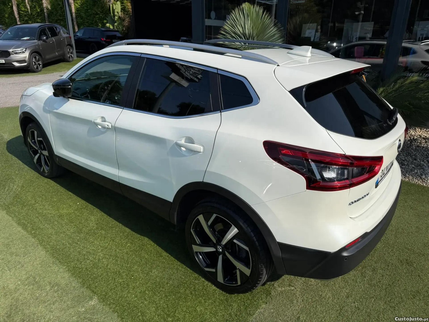 Nissan Qashqai 1.6 dCi Tekna Premium Pele Preta Xtronic — fotografia 17