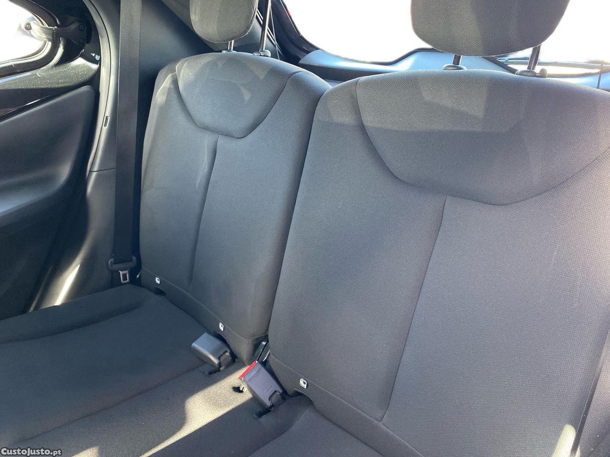 Toyota Aygo X 1.0 Play — fotografia 5