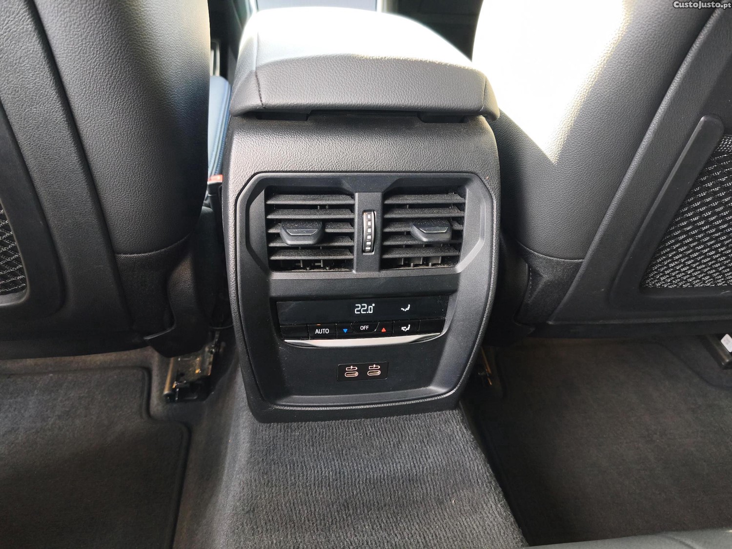 BMW 320 e Touring Pack M PHEV Nacional — fotografia 14