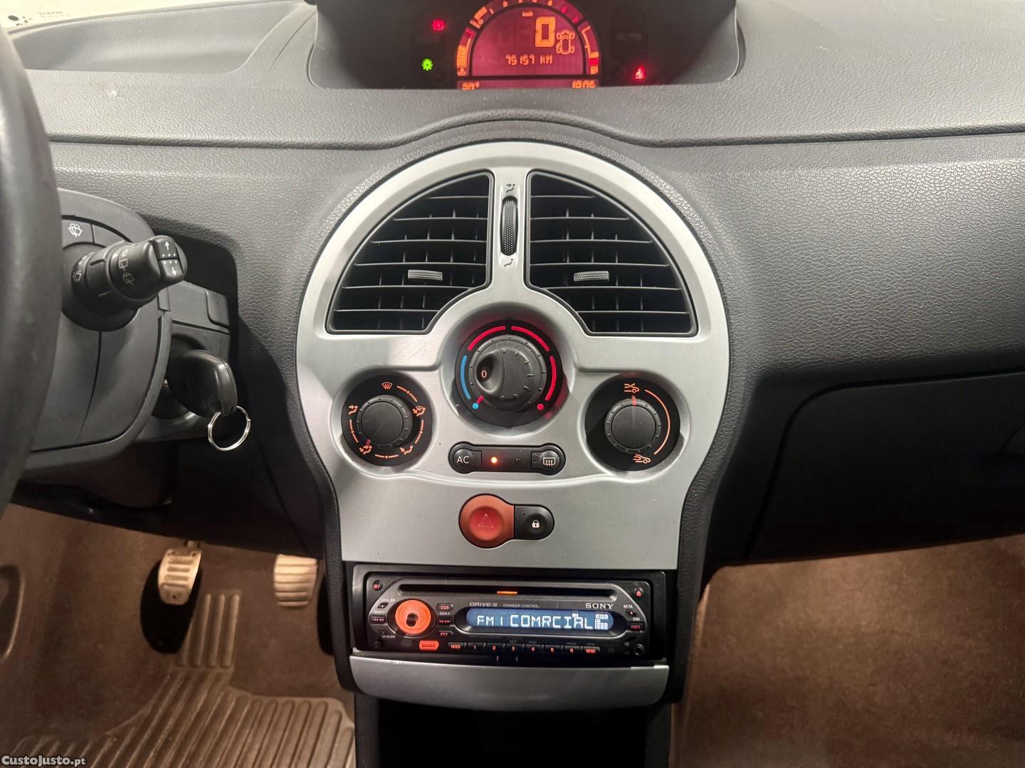 Renault Modus 1.2 Confort Expression — fotografia 10