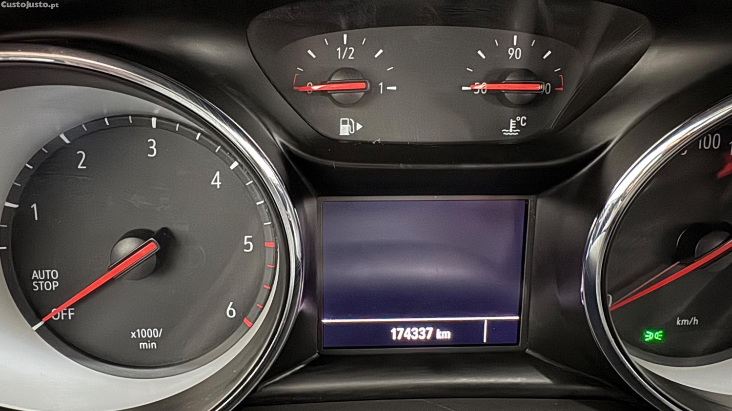 Opel Astra 1.5 D DESIGN TECH S/S — fotografia 9
