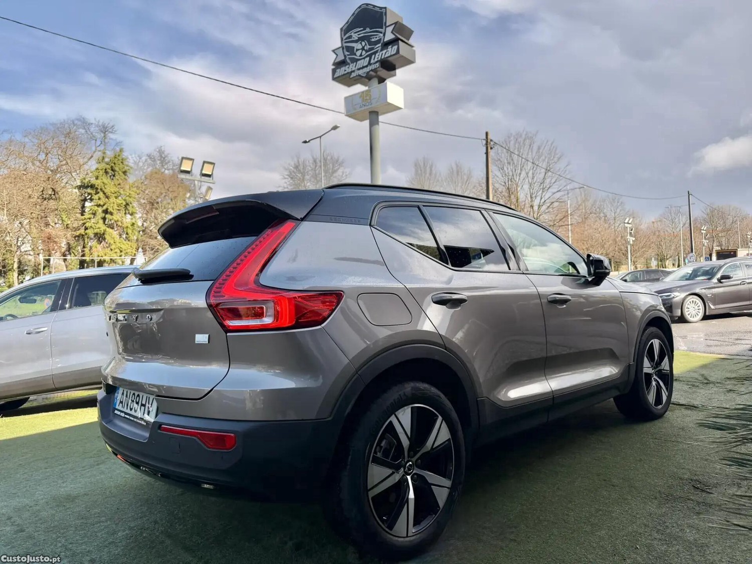 Volvo XC40 1.5 T5 PHEV R-Design - 22 foto 4