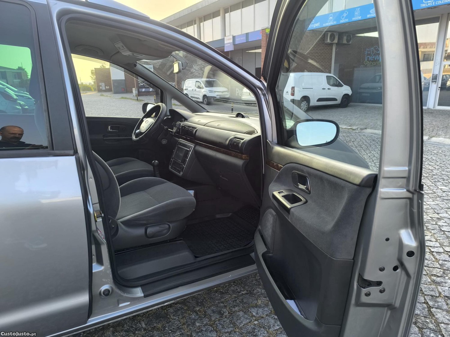 Ford Galaxy 1.9 TDI- 130CV- CX 6 velocidades — fotografia 5