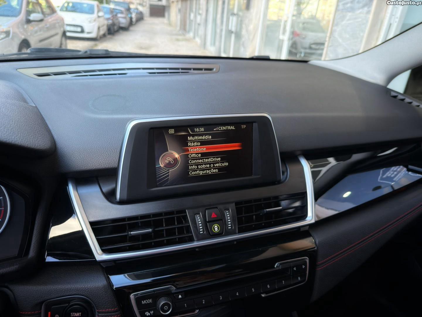 BMW 216 Gran Tourer d Line Sport — fotografia 6