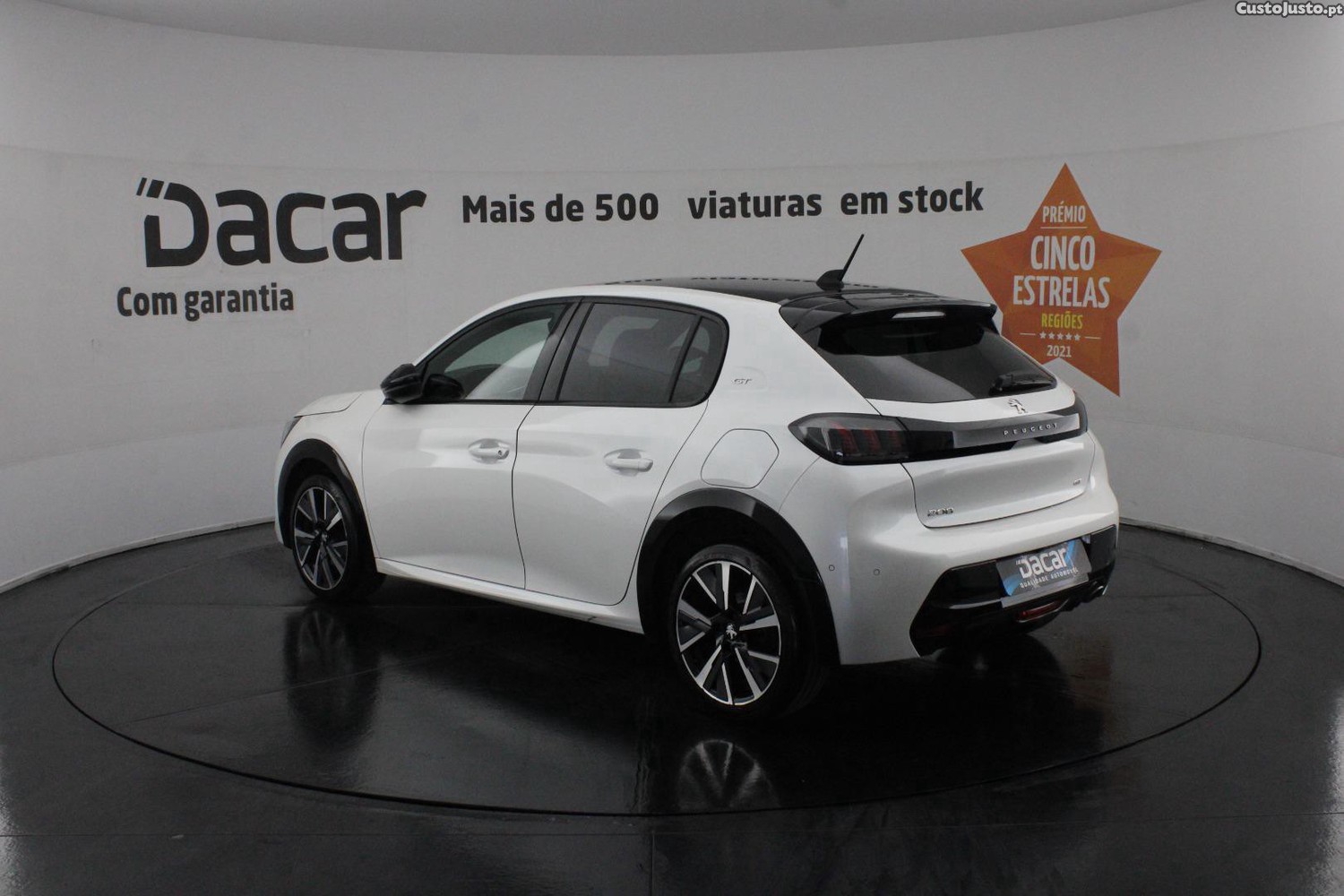 Peugeot 208 1.5 BlueHDI GT — fotografia 38