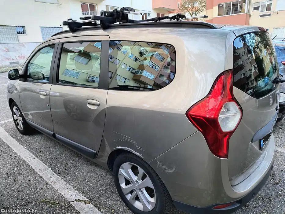 Dacia Lodgy Dacia Lodgy 1.5 dCi Prestige, versão 7 lugares — photo 2