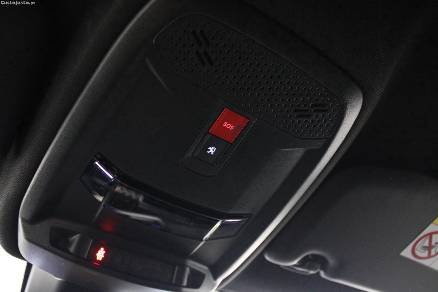 Peugeot 208 1.5 BlueHDI GT — fotografia 12