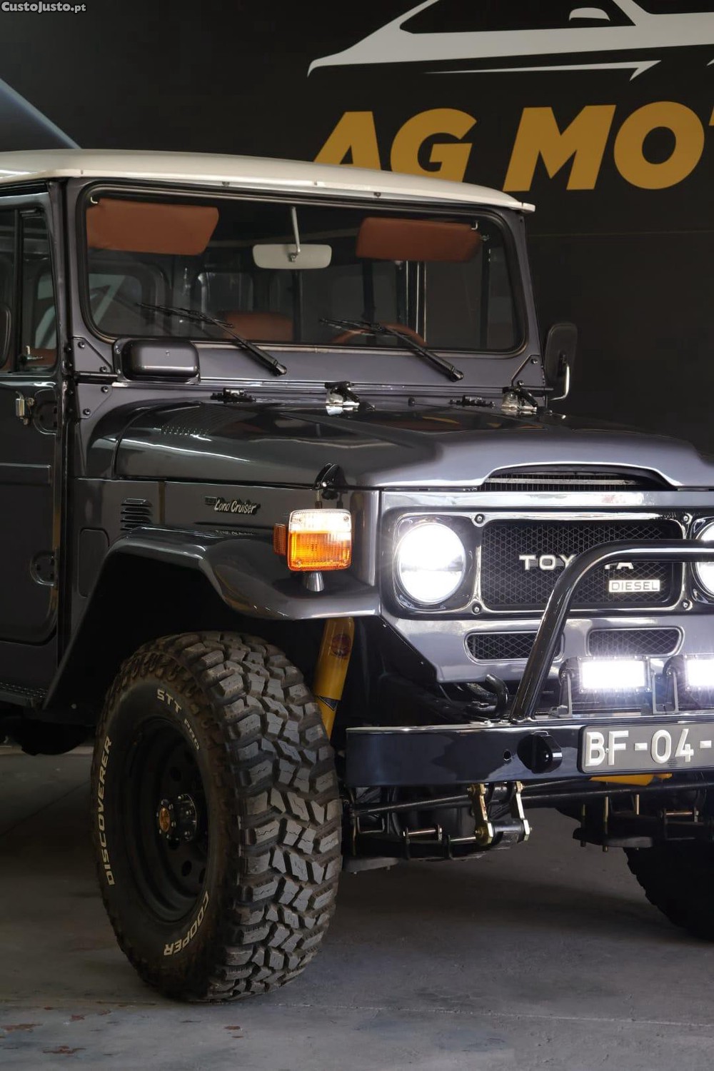 Toyota Land Cruiser 4 WHEEL DRIVE — fotografia 4