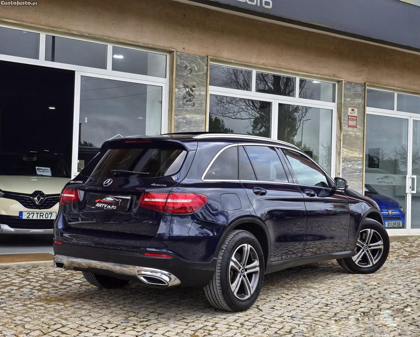 Mercedes-Benz GLC 250 d Exclusive 4-Matic — fotografia 16