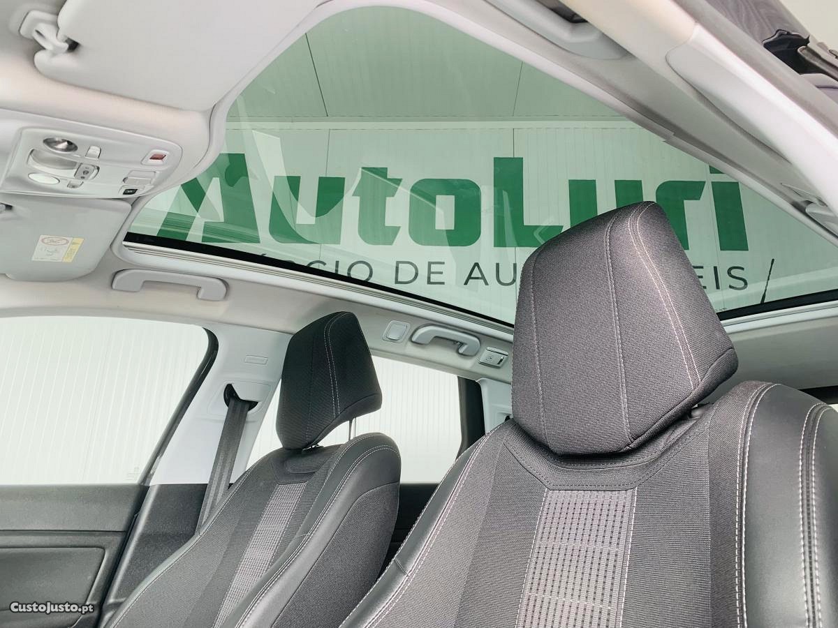 Peugeot 308 SW 1.5 BlueHDi Allure — fotografia 8