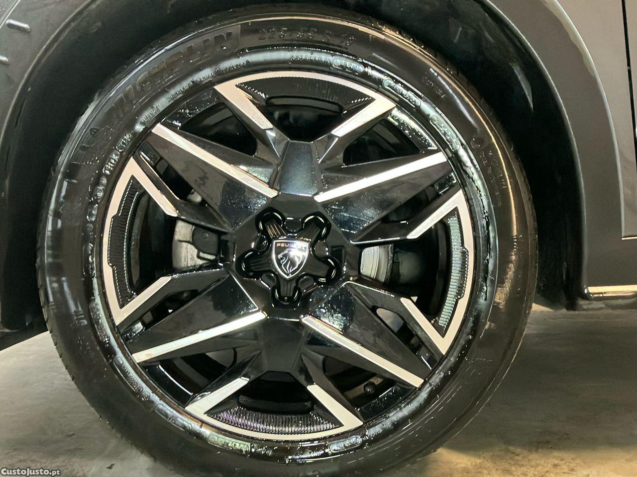 Peugeot 3008 1.2 Hybrid Allure e-DCS6 — fotografia 15