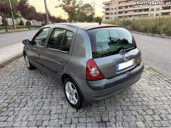 Renault Clio 1.2 16v. Expression - c/152.000kms — fotografia 8