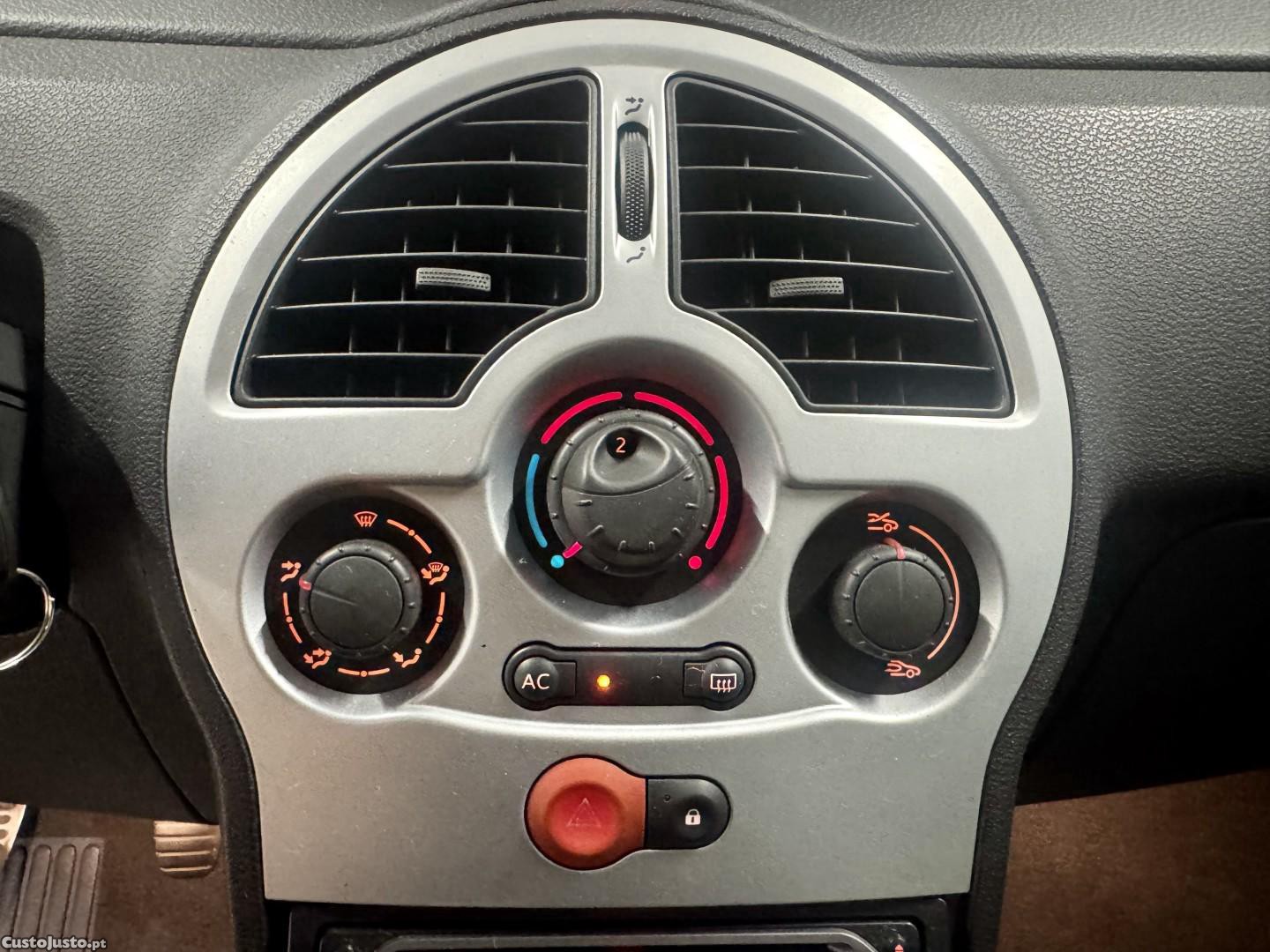 Renault Modus 1.2 Confort Expression — fotografia 9