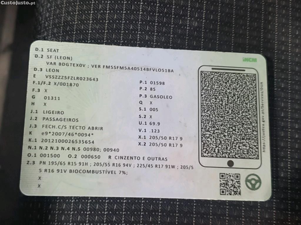 SEAT Leon 1.6 TDI Style 115cv — fotografia 10