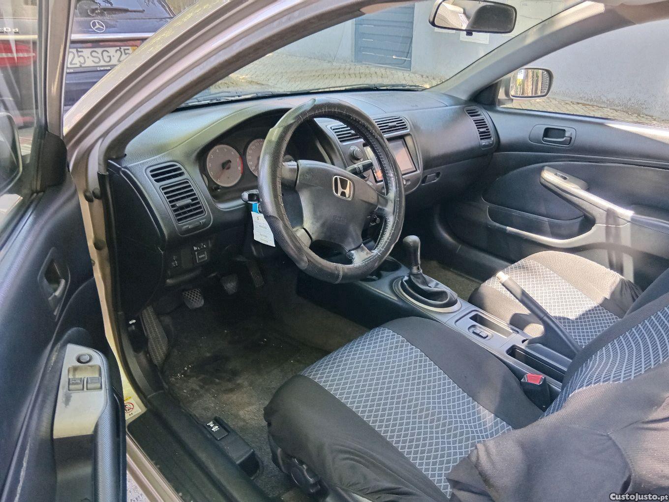 Honda Civic 1.7 iVTEC — fotografia 6