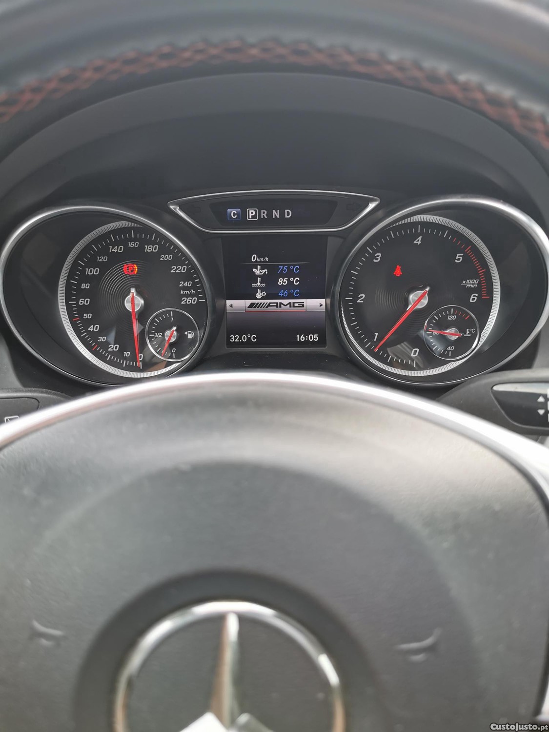 Mercedes-Benz CLA 180 d SB AMG Line Full extras — fotografia 3