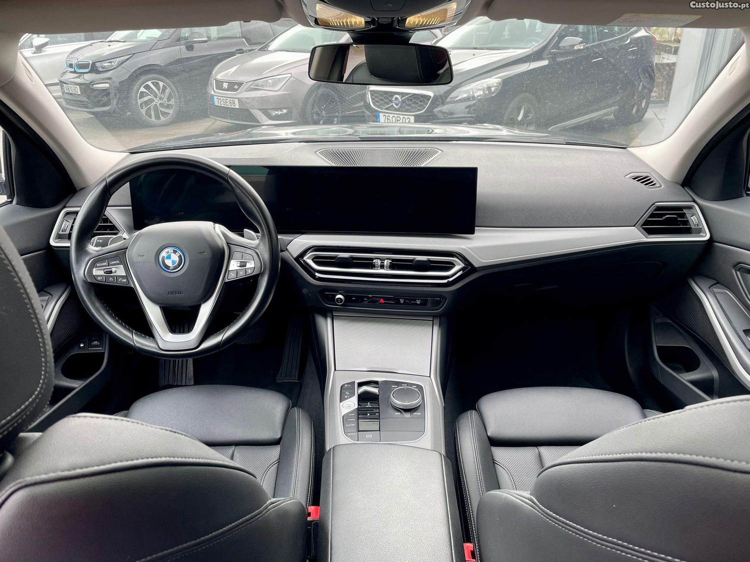 BMW 320 e Corporate Edition Auto — fotografia 7
