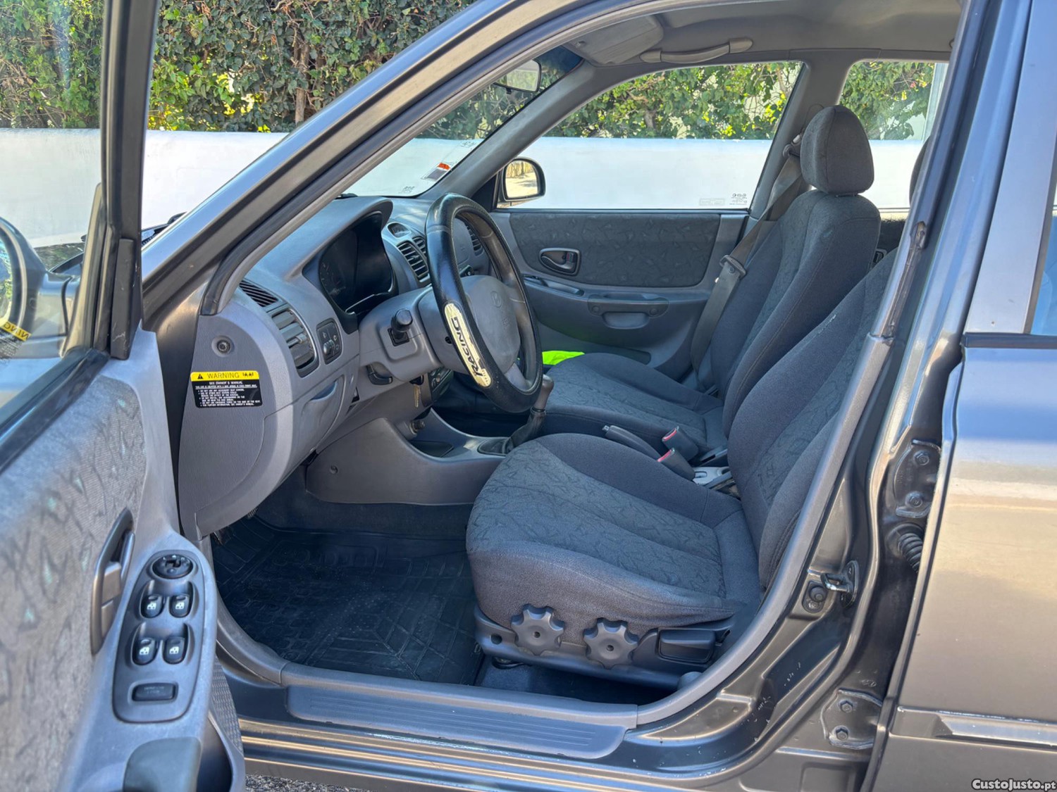 Hyundai Accent 1.5 Diesel CRDi — fotografia 4